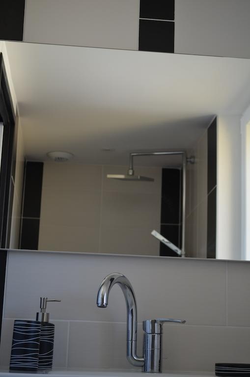 Bed and Breakfast La Petite Ecole Marciac Habitación foto